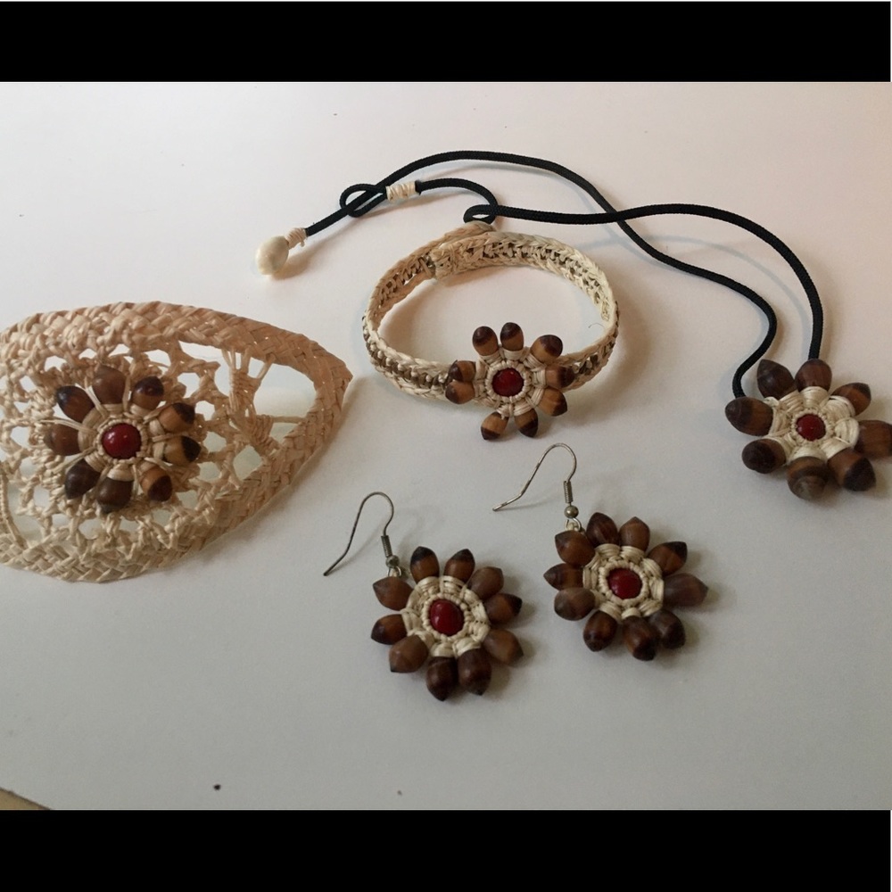 SET OF SHELL WOVEN JEWELRY